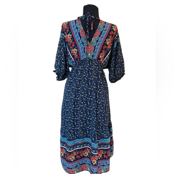 Blue Floral V-Neck Short Sleeve Dress Medium - Picture 8 of 14